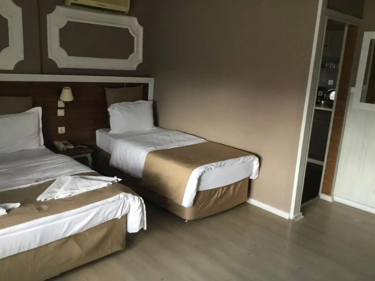 Akman Otel Kuşadası